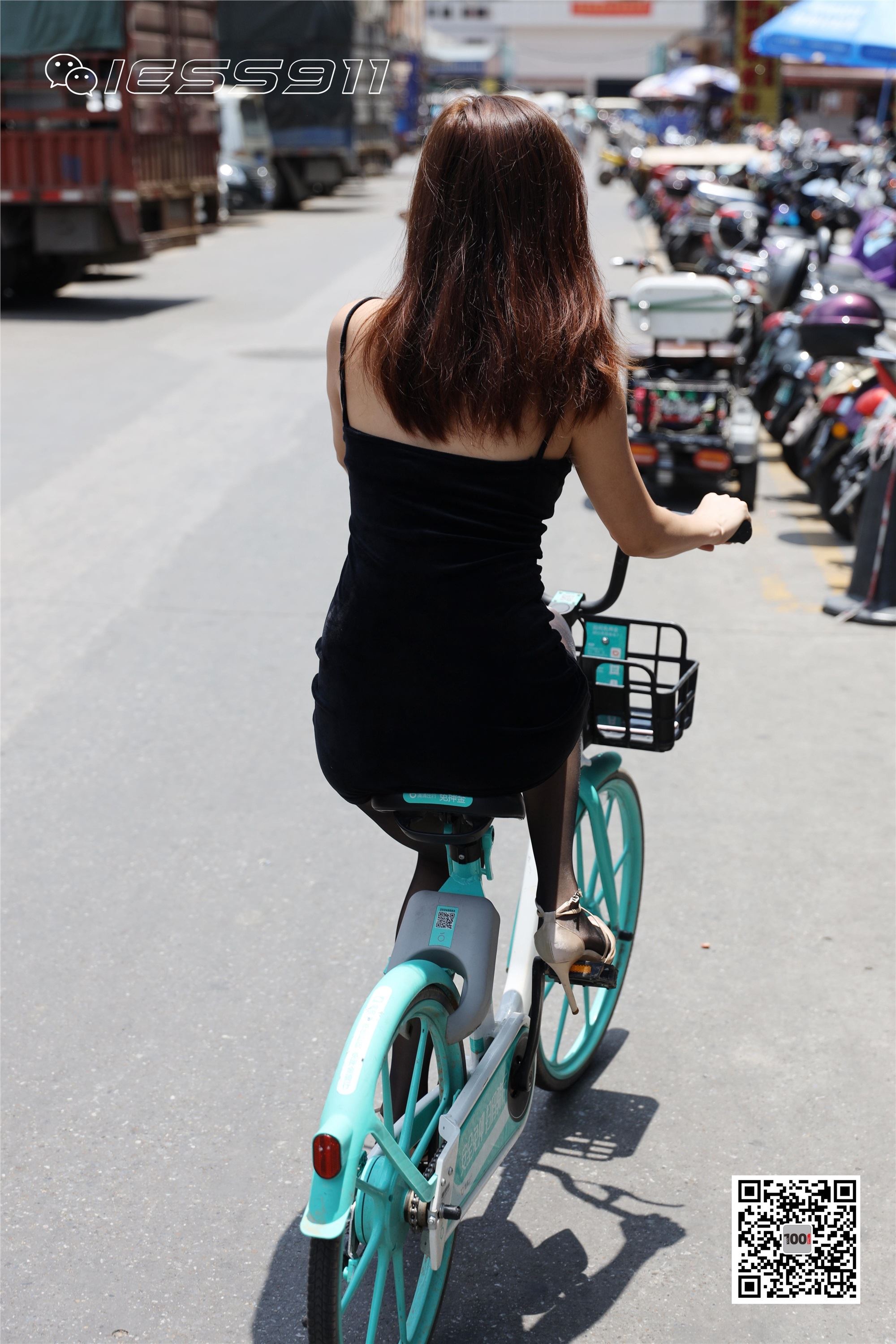 IESS异思趣向 一千零一夜 模特：Lucy《买菜1》